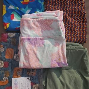 5 PAIRS of OS LuLaRoe leggings
